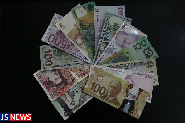 دلار آمریکا 1 - نرخ رسمی ۲۱ ارز افزایشی شد