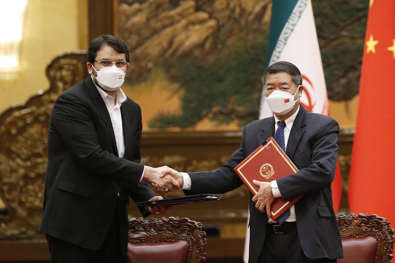 دیدار وزیر راه ایران با وزیر حمل و نقل چین