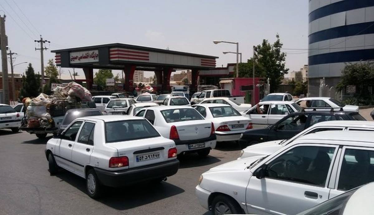 شلوغی پمپ بنزین