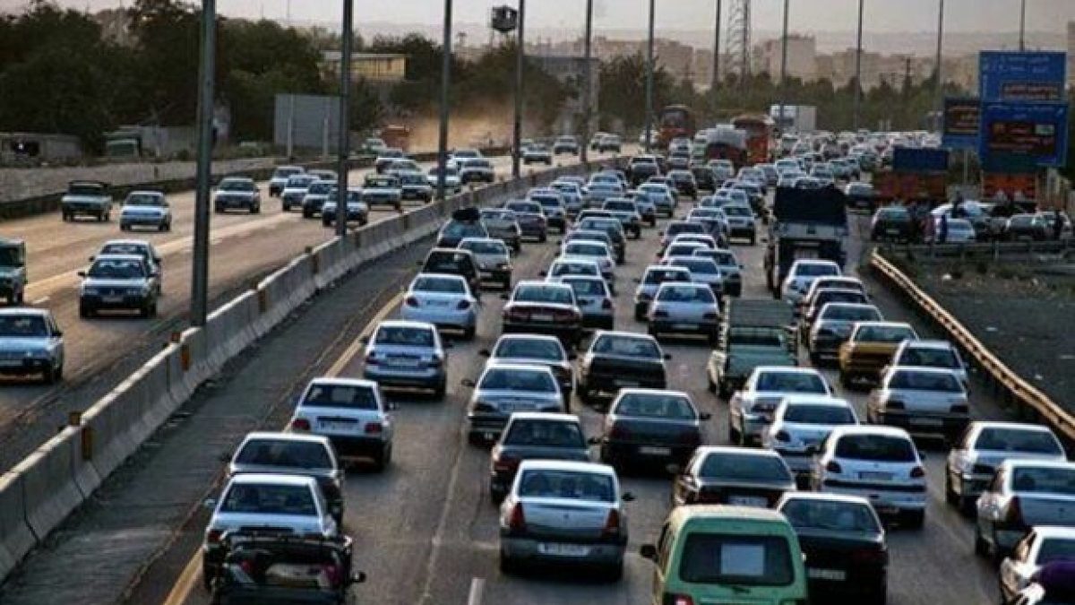 ترافیک سنگین ازاد راه تهران کرج