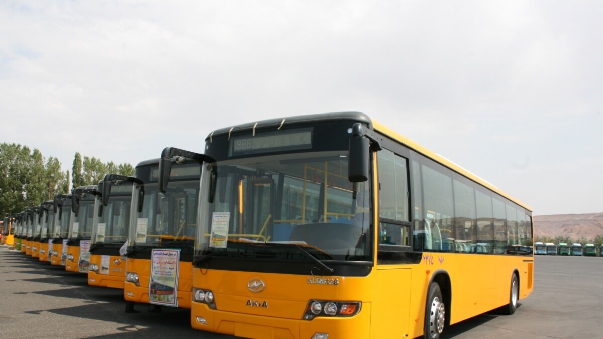 ورود ۴۰ دستگاه اتوبوس جدید به چرخه حمل و نقل
