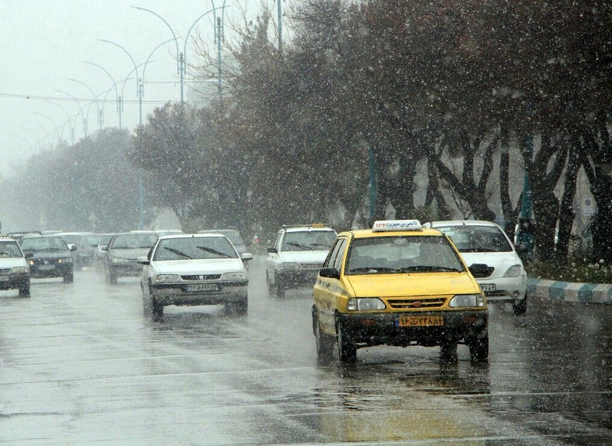 تهرانی ها در پایان هفته منتظر طوفان و رگبار شدید باران باشند