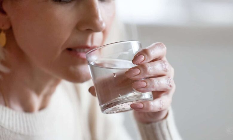 کاهش وزن با نوشیدن آب