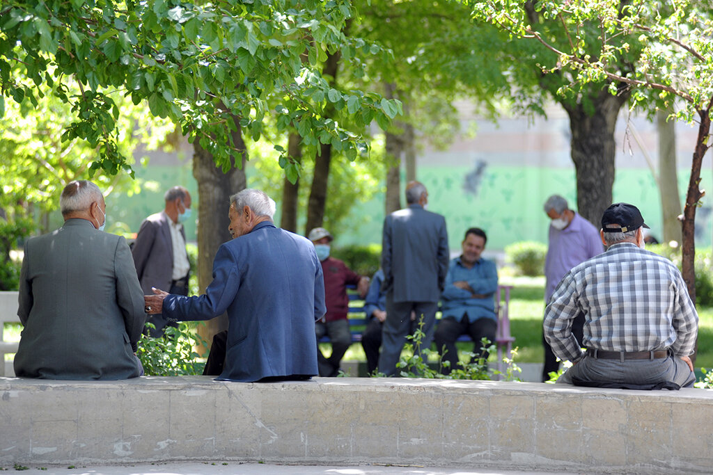 بازنشستگان به کار برمی گردند؟