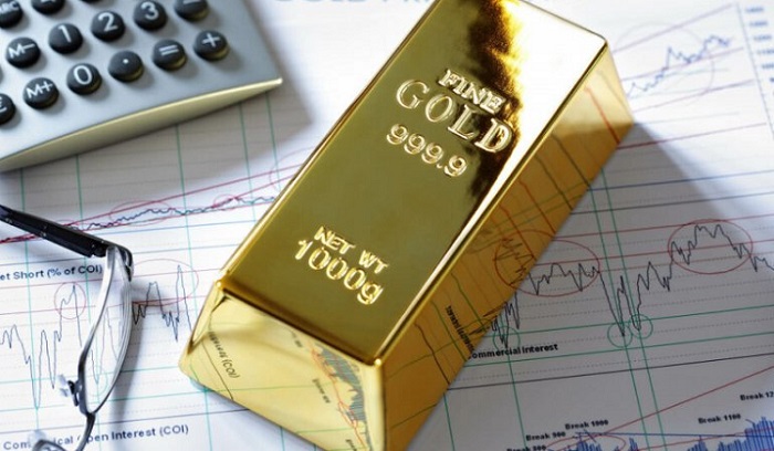 قیمت طلا از بالاترین رقم طی یک ماه گذشته سقوط کرد