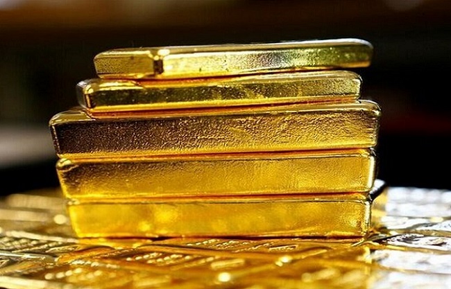 قیمت طلا در آستانه افزایش قیمت هفتگی قرار گرفت