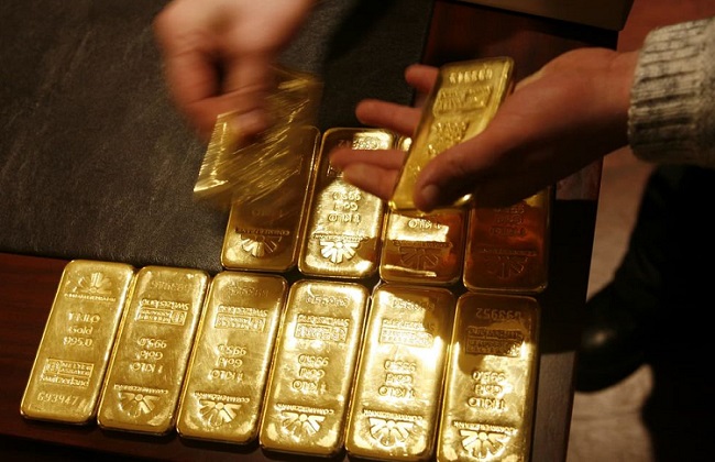 قیمت طلا از مرز 1900 دلار دور شد