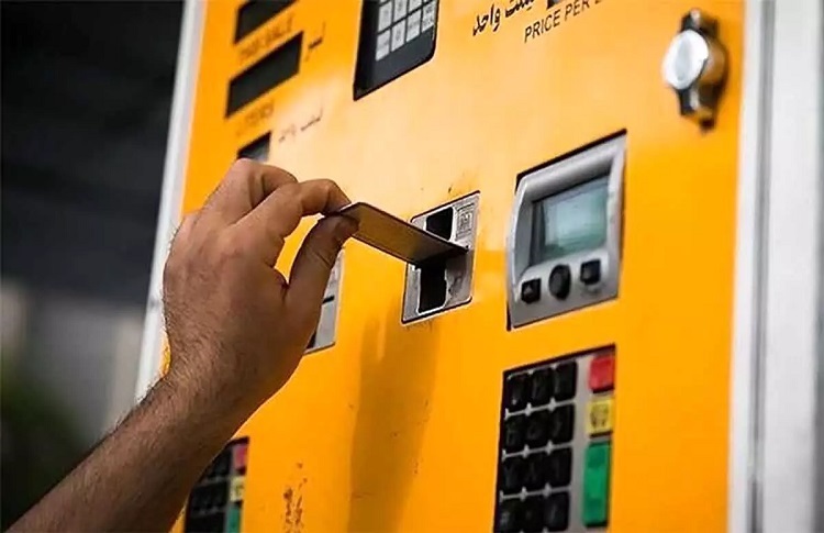 وزیر نفت:‌ هیچ محدودیتی در استفاده از کارت‌های سوخت شخصی نداریم