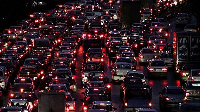 ترافیک سنگین شبانه در جاده هراز و کندوان