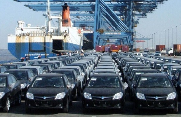 واردات خودرو با ارز صادراتی قیر و خشکبار عملیاتی شد