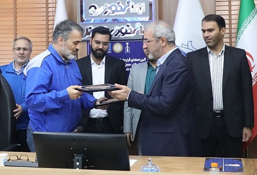 قرارداد خرید ۴۰ دستگاه اتوبوس برقی ایران خودرو دیزل امضا شد
