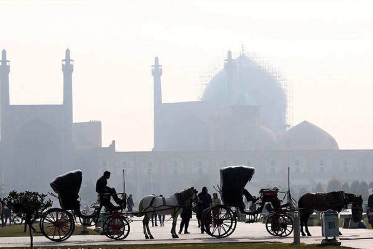 آلودگی هوای اصفهان حل نشدنی است
