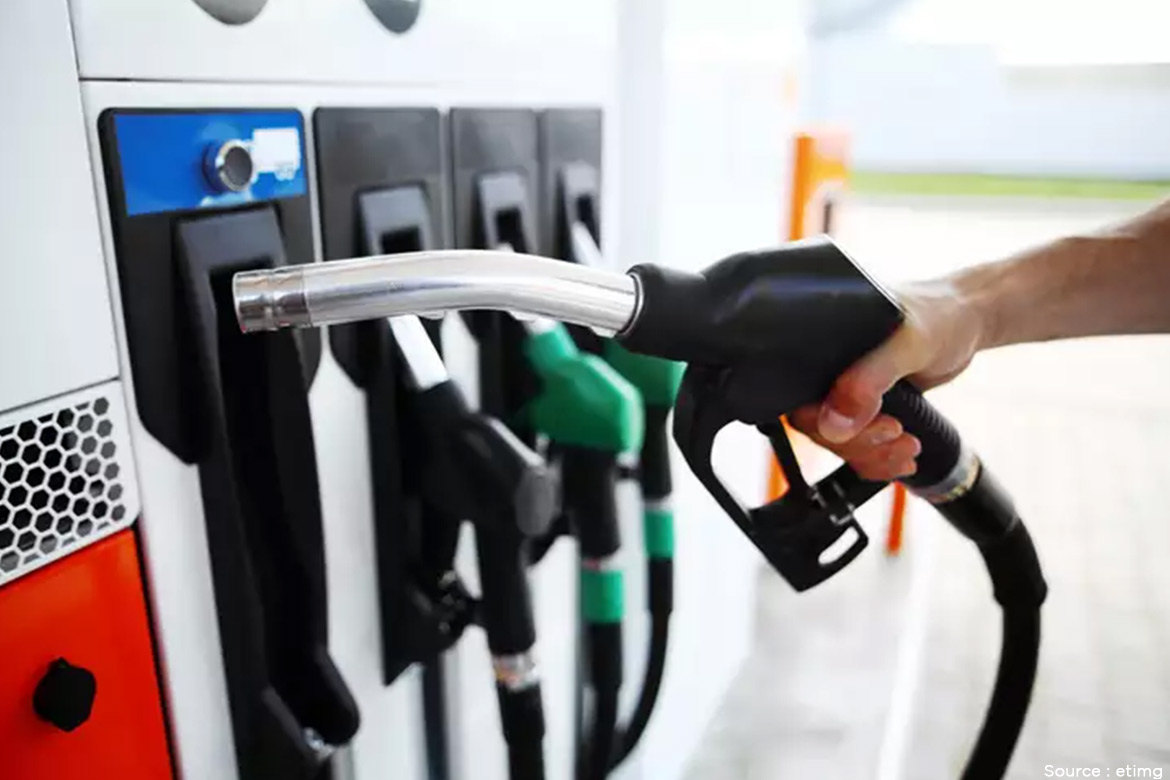 سهمیه بنزین به کد ملی سال آینده اجرایی می‌شود؟