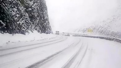 محور جدید هشتگرد به طالقان به دلیل بارش برف مسدود شد