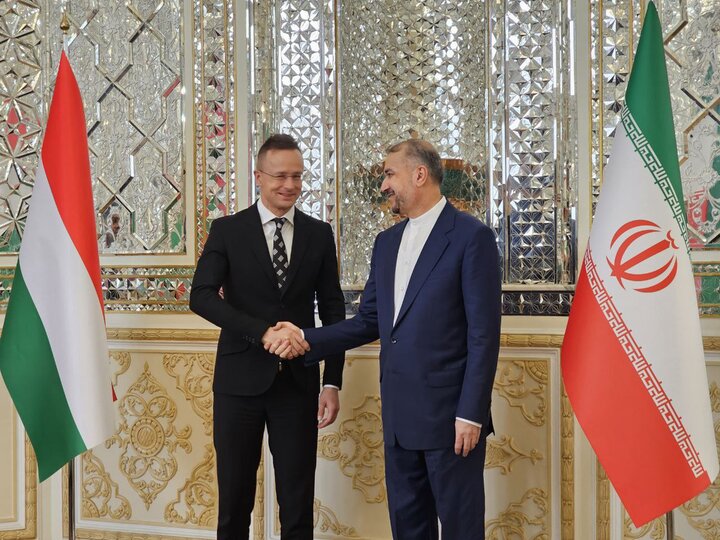 دیدار وزیر خارجه ایران و مجارستان در تهران