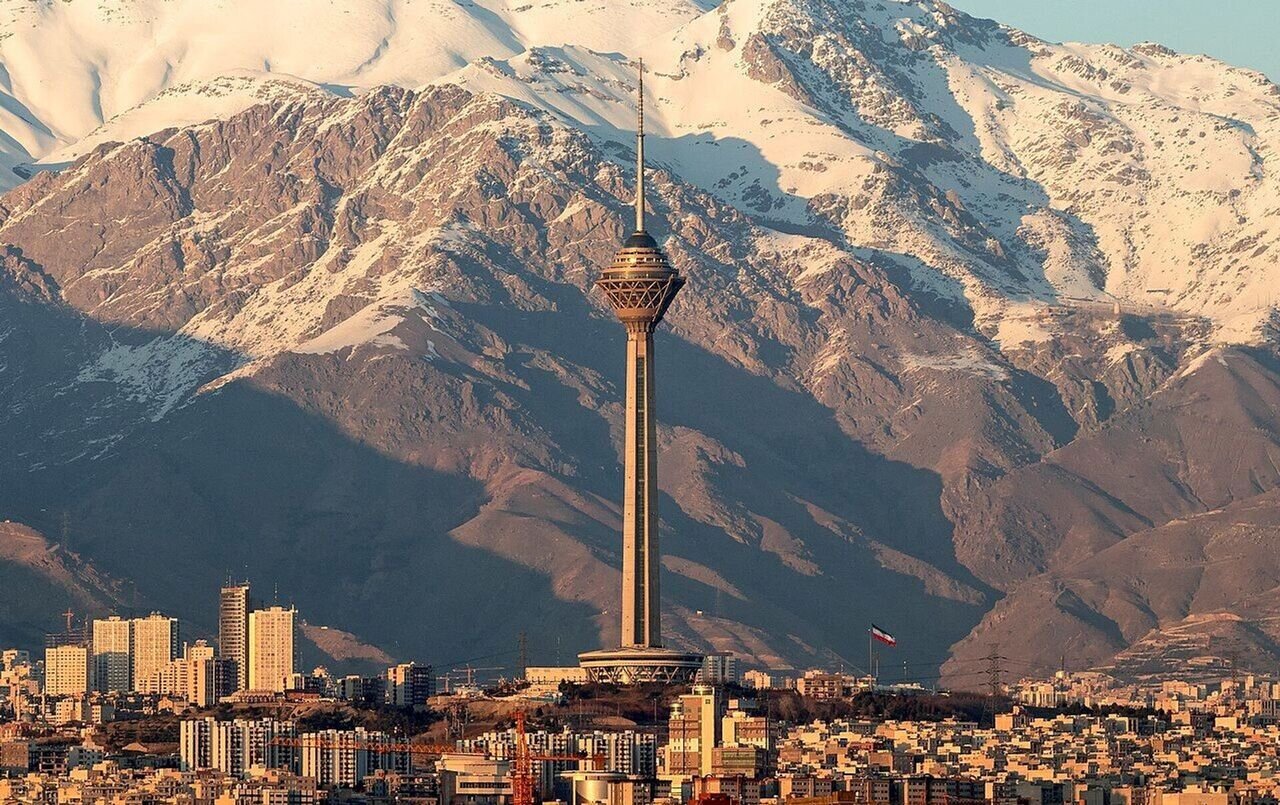 تهران گرم می شود