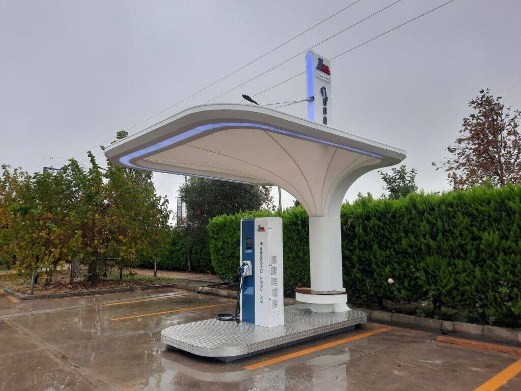 ساخت ایستگاه شارژ خودروهای برقی در تهران کلید خورد