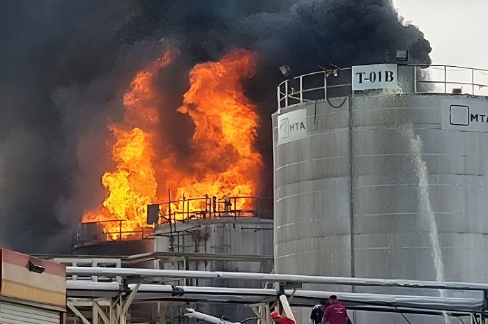 انفجار مرگبار پالایشگاه نفت در بندرعباس
