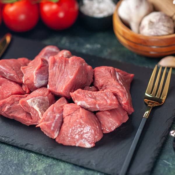 قیمت گوشت تنظیم بازاری : گوساله ۲۹۹ ، چرخ‌کرده ۲۷۵ هزار تومان