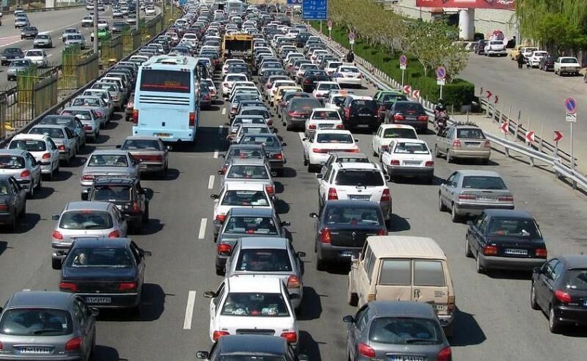 ترافیک نیمه سنگین در 2 محور فیروزکوه و کرج قزوین