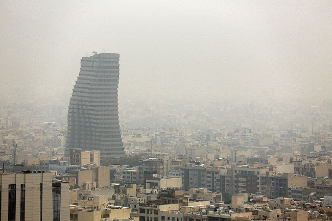 وضعیت نارنجی آلودگی هوا در تهران +تردد این افراد ممنوع