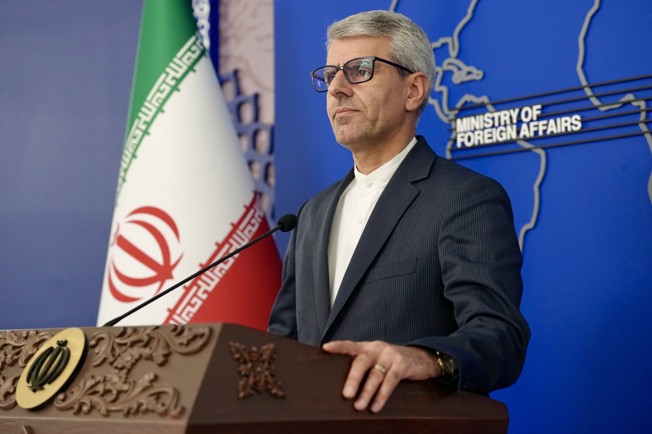بقایی: اتحادیه اروپایی نقش خود را در حد مجری اوامر آمریکا تقلیل داده است