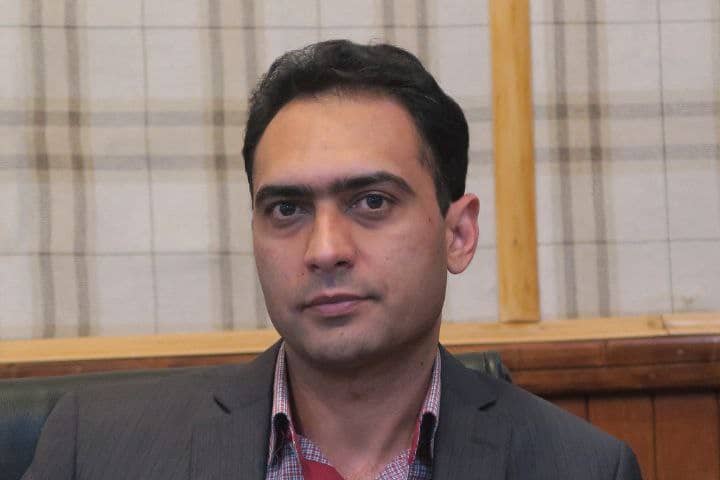 ایمان زنگنه
