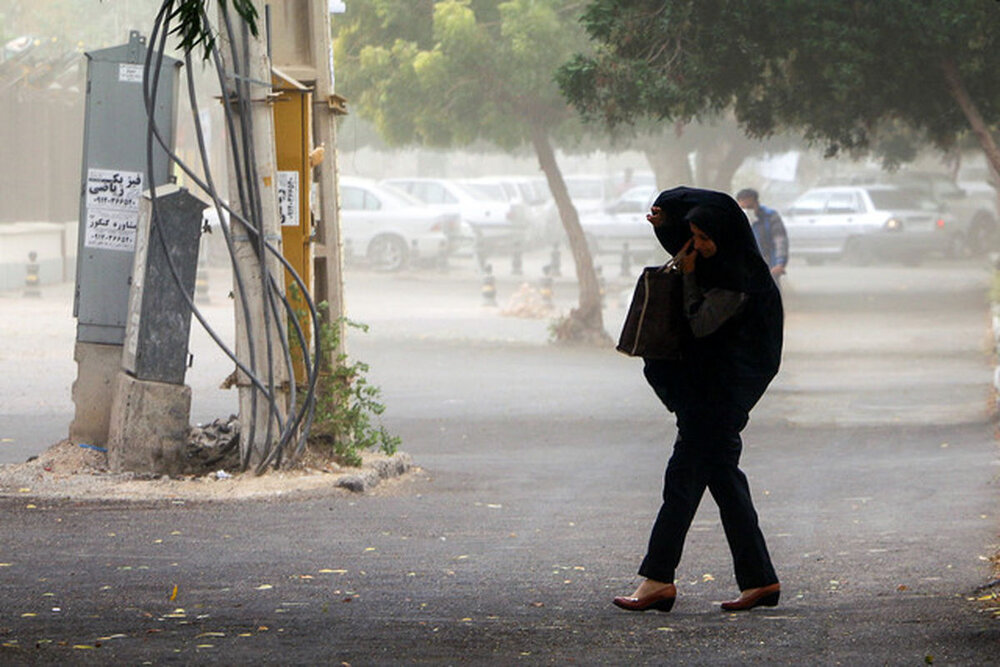 باد شدید و رعدوبرق