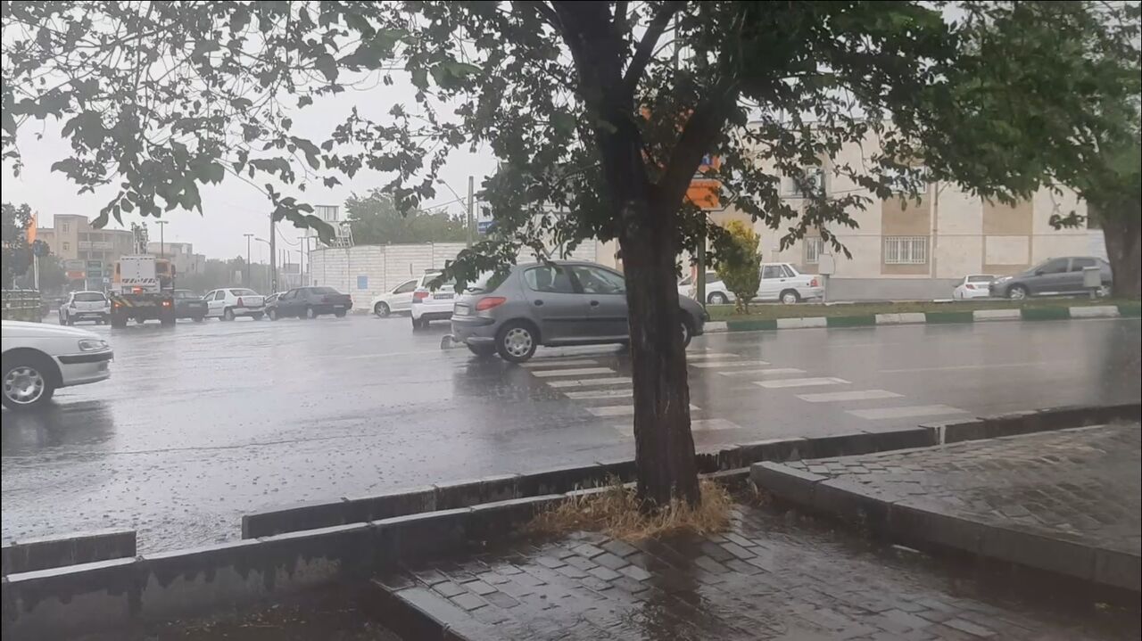 توده‌های تندری در تهران