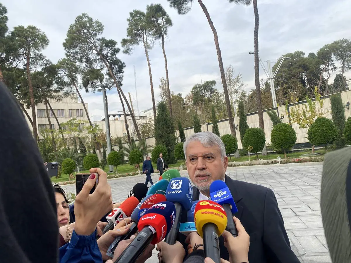 سفر صالحی امیری به واتیکان برای تحلیف پاپ لئون چهاردهم