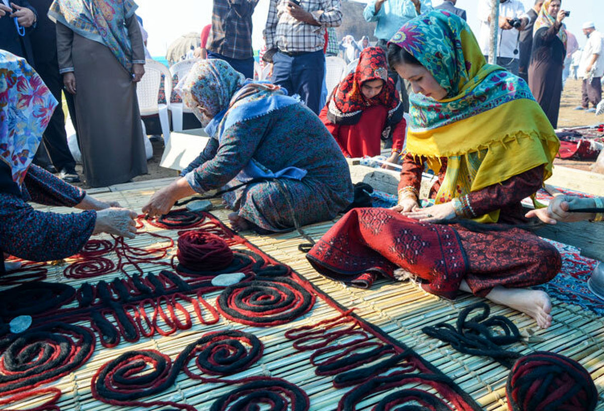 مشاغل خرد و خانگی