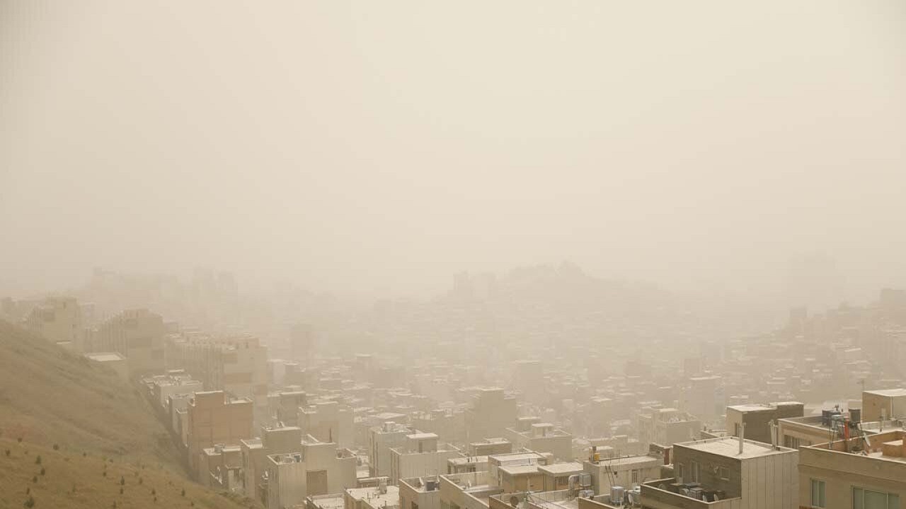 گرد و غبار شدید