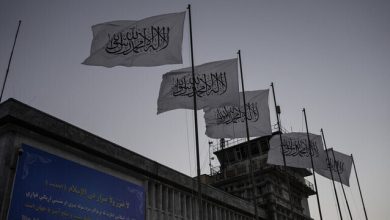 نخستین سفیر