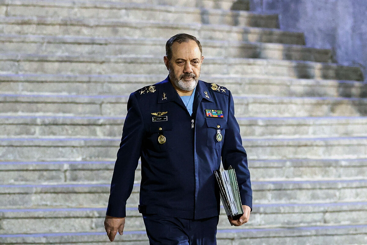 وزیر دفاع