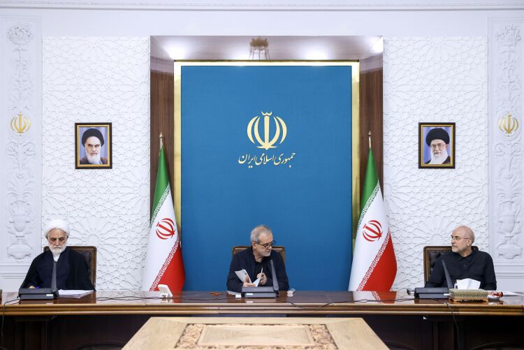 سران قوا زنجیره تامین کالاهای اساسی
