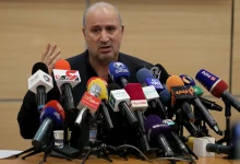 لیگ تعطیل نمی‌شود