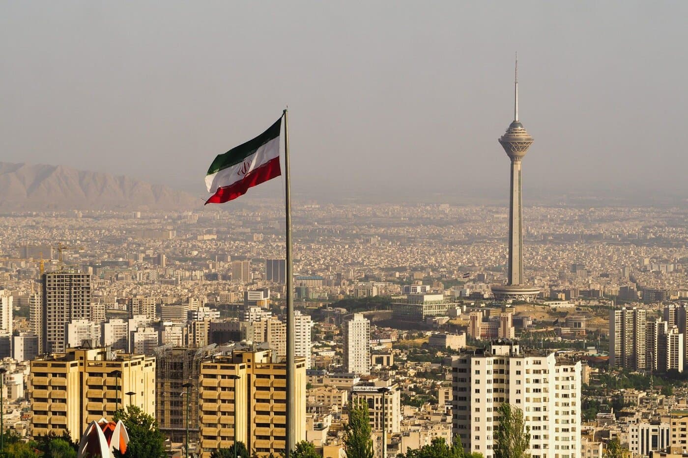هواشناسی تهران؛ هشدار وزش باد شدید در جنوب و غرب استان