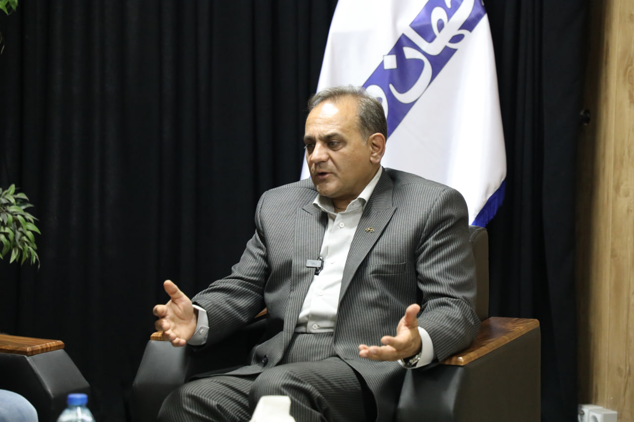 آرمان خالقی