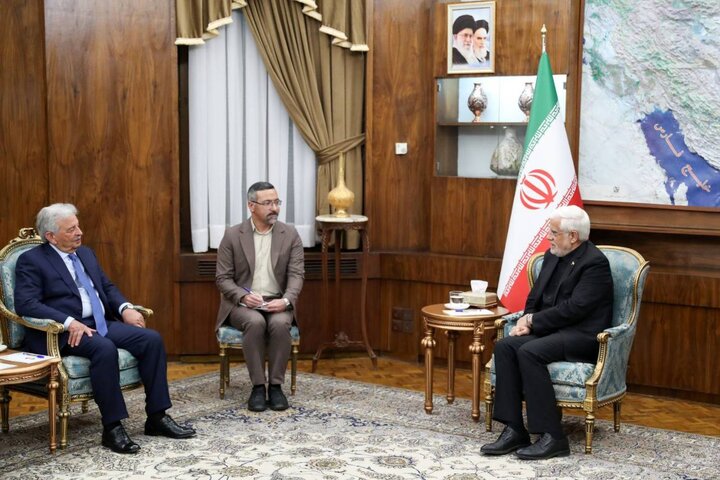 احساس غربت در ایران نداریم؛ اینجا خانه دوم ماست