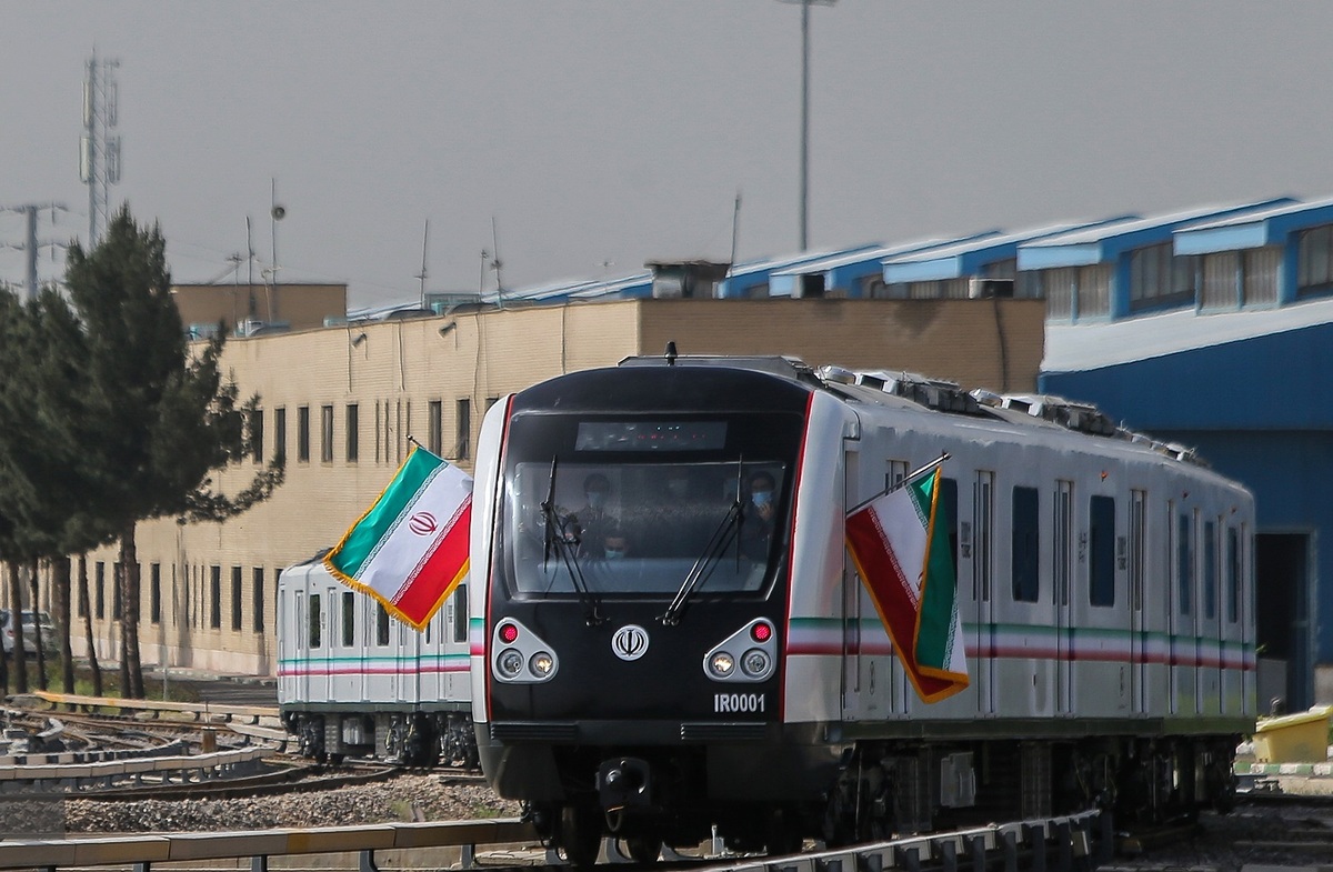 توسعه خطوط مترو تهران با اضافه شدن دو رام قطار ملی تا پایان تابستان