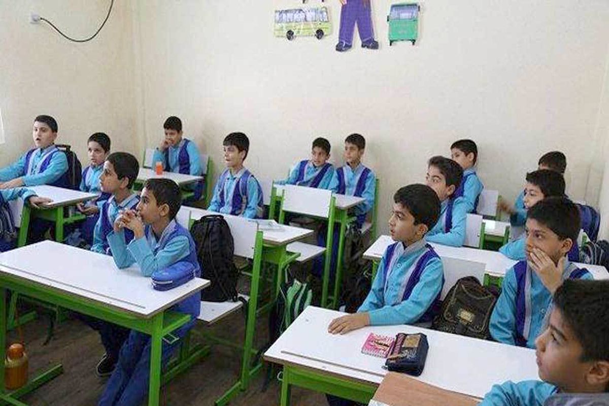 تکذیب بازگشایی مدارس نیمه شهریو