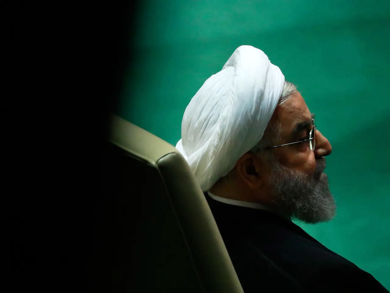 حسن روحانی امیرحسین ثابتی جاسوس