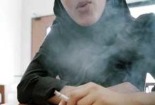 دختران سیگاری
