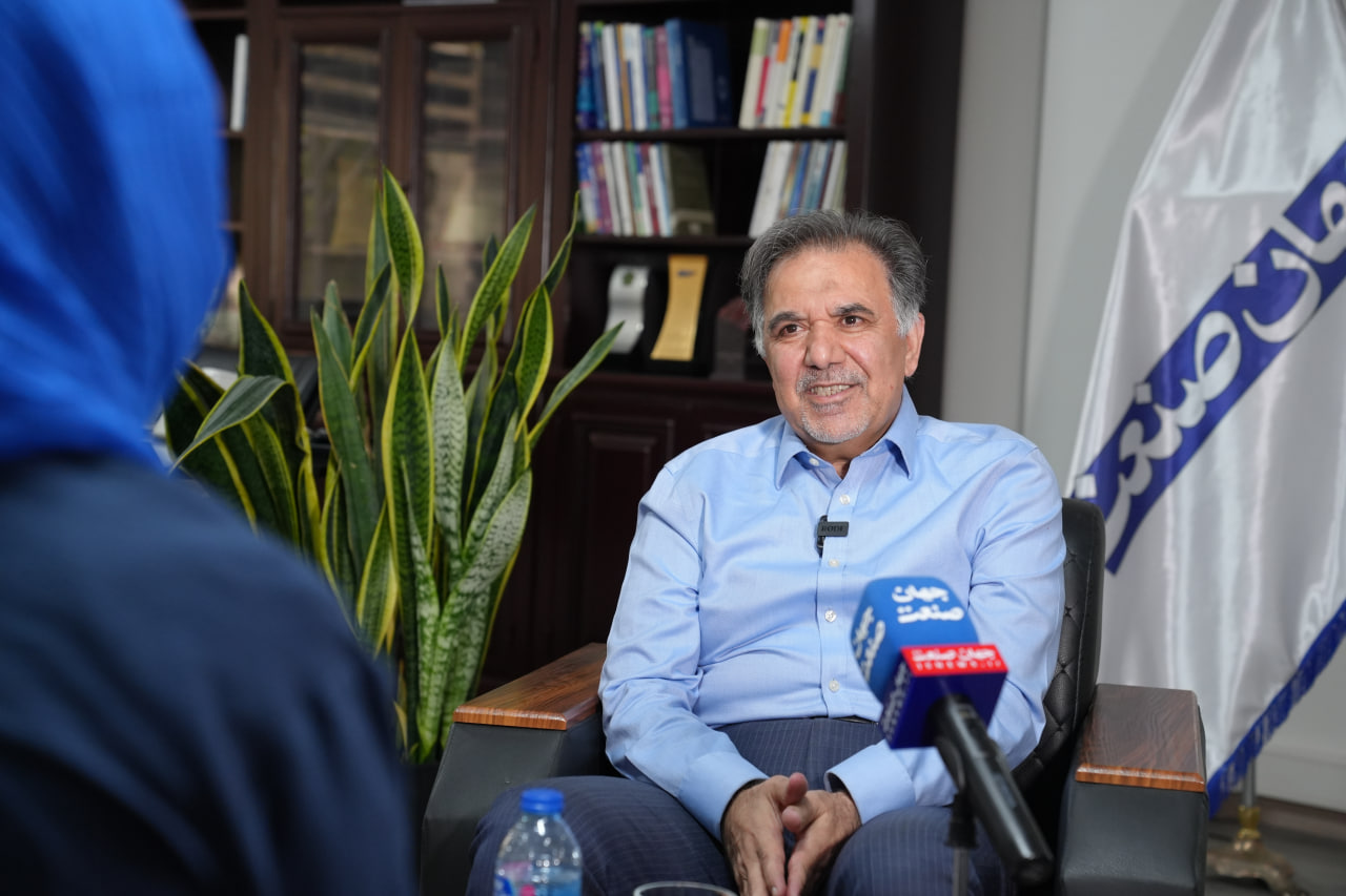 عباس آخوندی