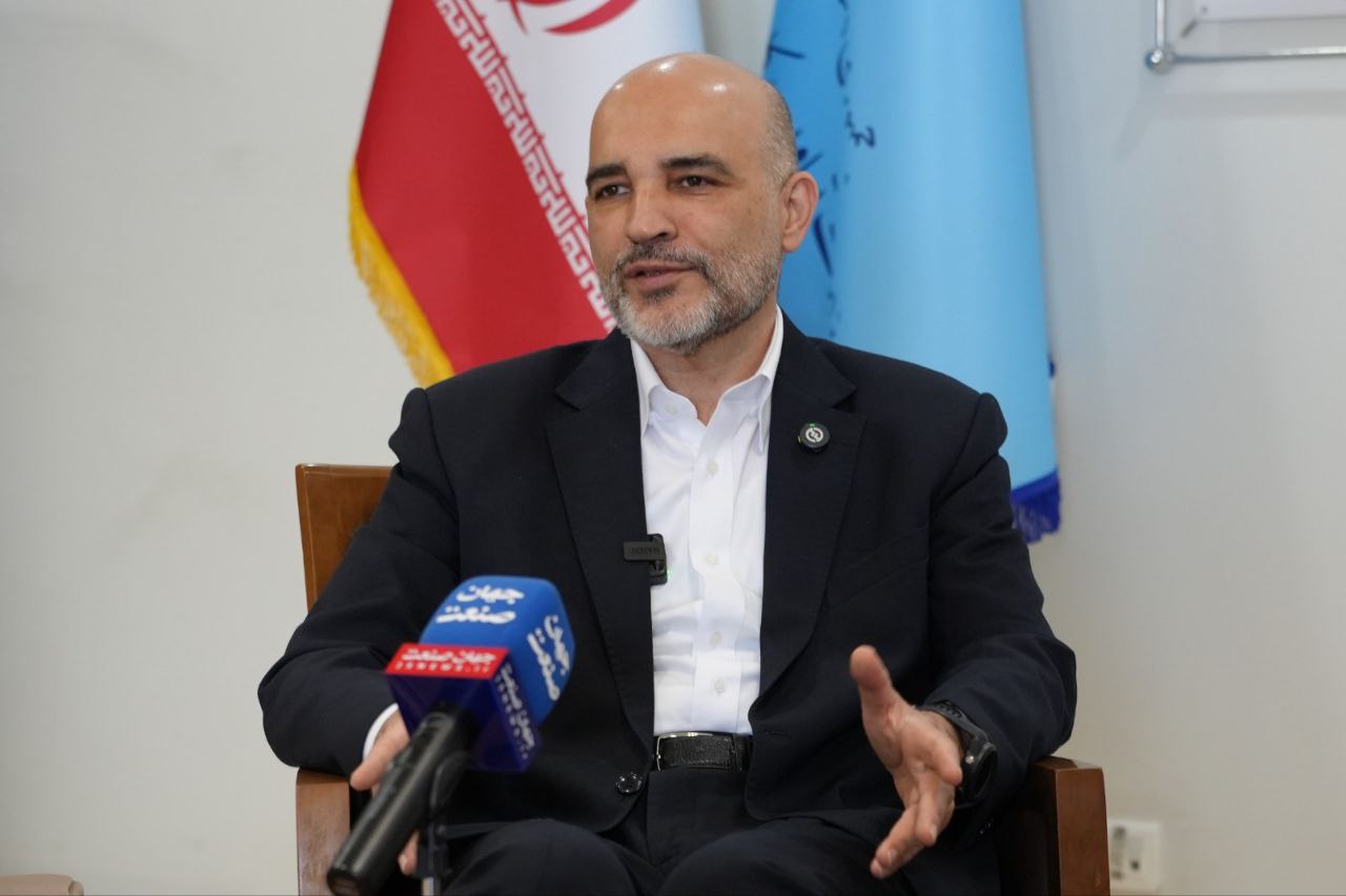 علیرضا عظیمی‌پور