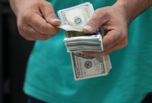 قیمت دلار مکانیسم ماشه تحریم