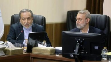 لاریجانی عراقچی