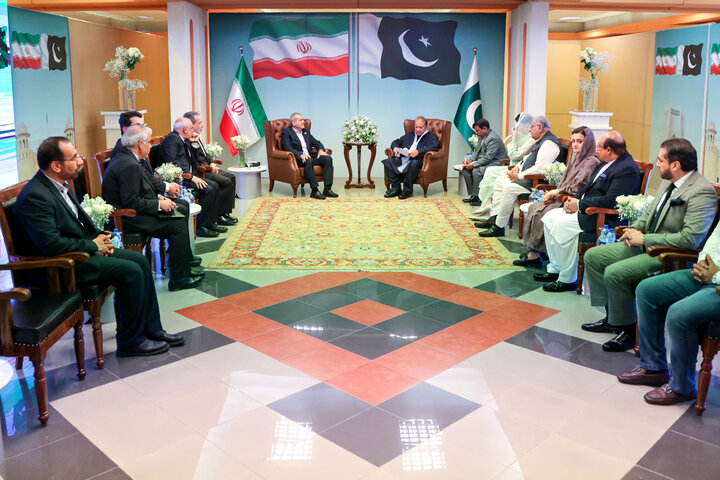 همبستگی اسلامی؛ پزشکیان بر لزوم اتحاد مسلمانان تأکید کرد
