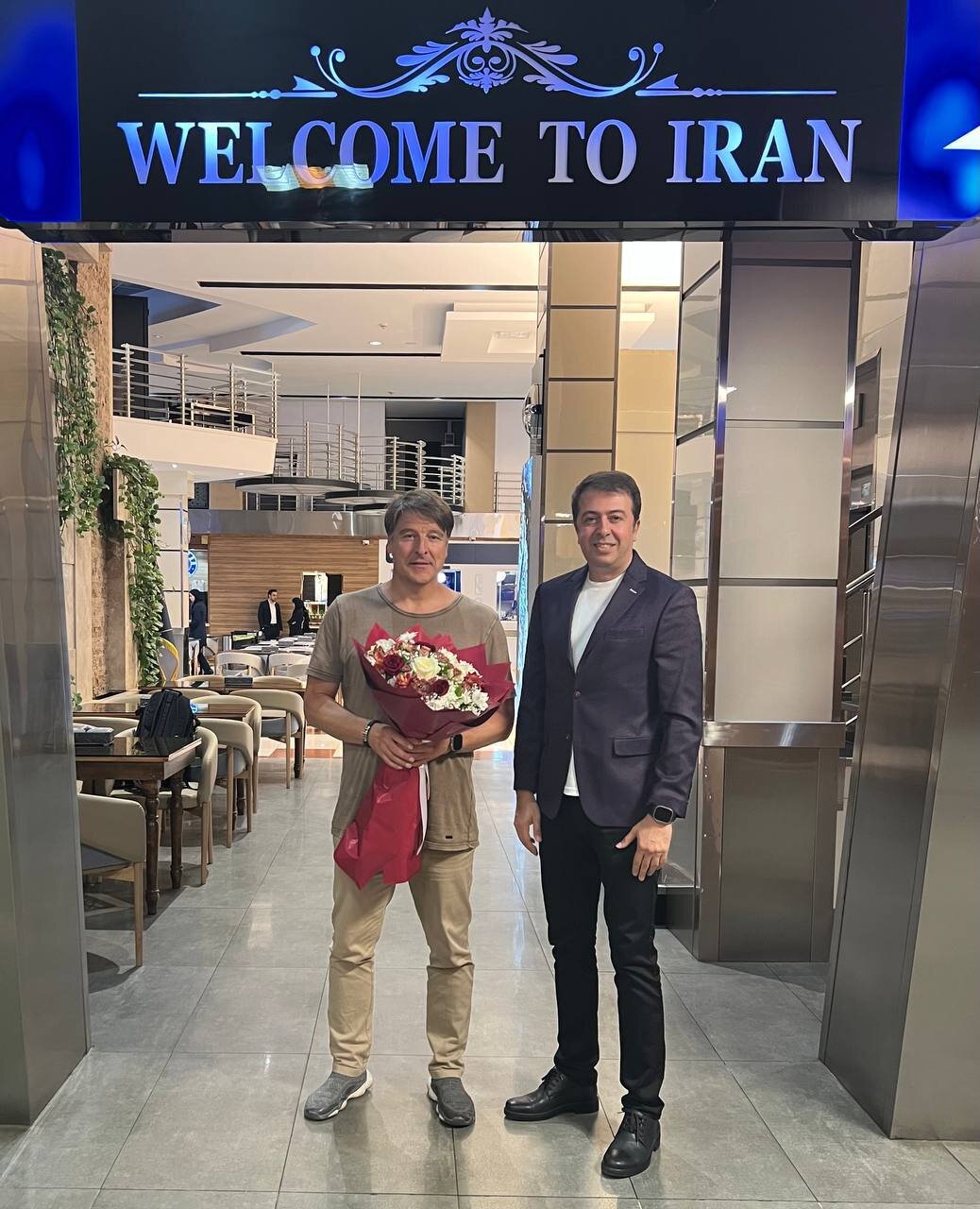 پرسپولیس اونینگ