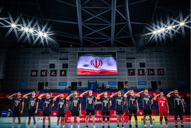 پیروزی قاطع ایران مقابل آمریکا در نیمهنهایی قهرمانی جهان والیبال